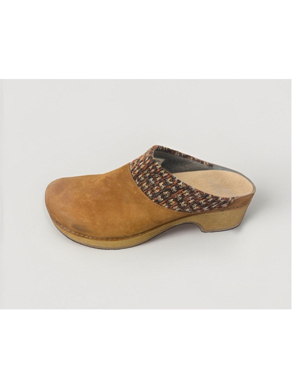 Dansko Bev Burnished Nubuck Leather Clogs 37/6.5-7 Mules Brown Cloth Boho $140